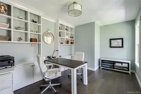 21 Peacock Road Rhinebeck NY 12572