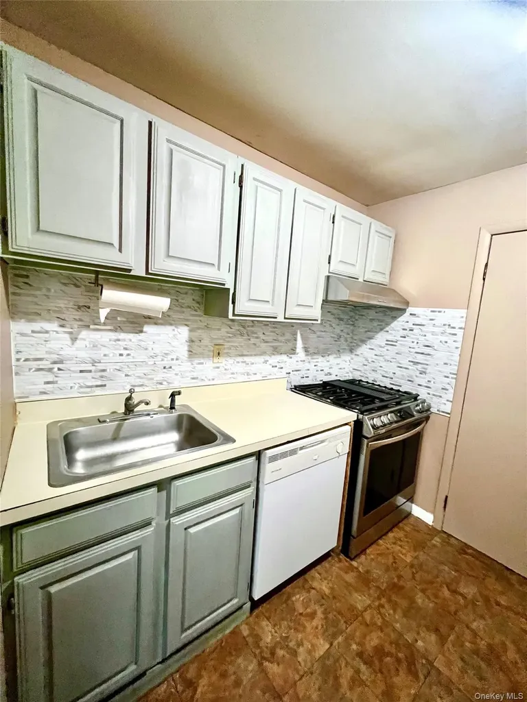 326 Concord Lane Middletown NY 10940