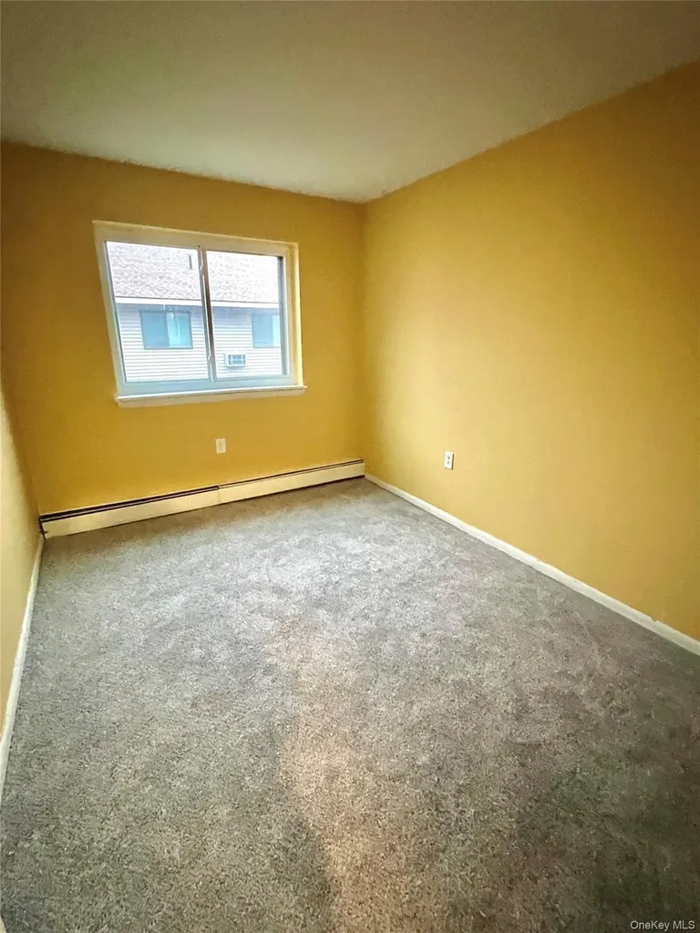326 Concord Lane Middletown NY 10940