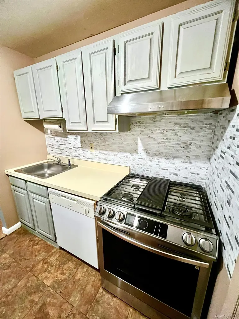 326 Concord Lane Middletown NY 10940
