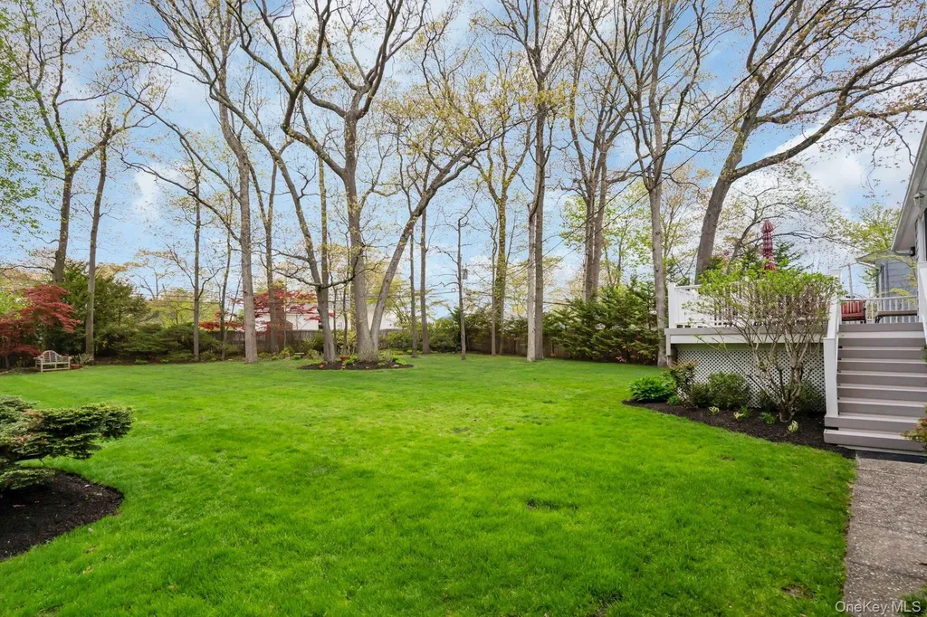 22 Abbey Drive Commack NY 11725