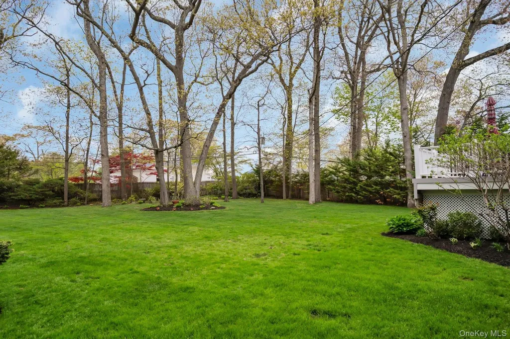 22 Abbey Drive Commack NY 11725