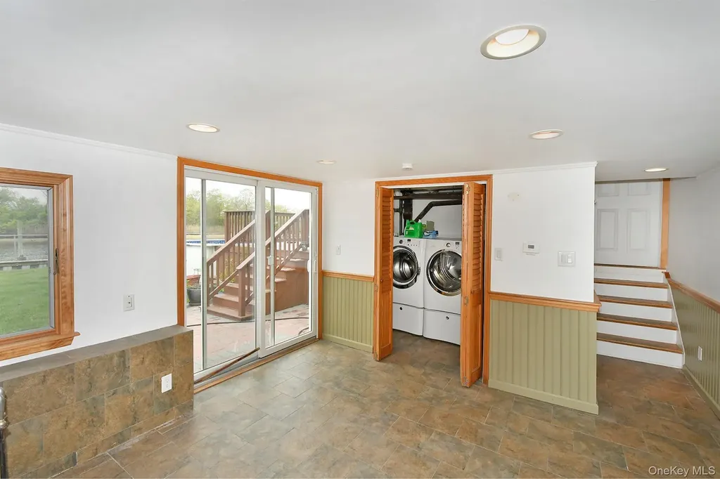 3544 Woodward Street Oceanside NY 11572