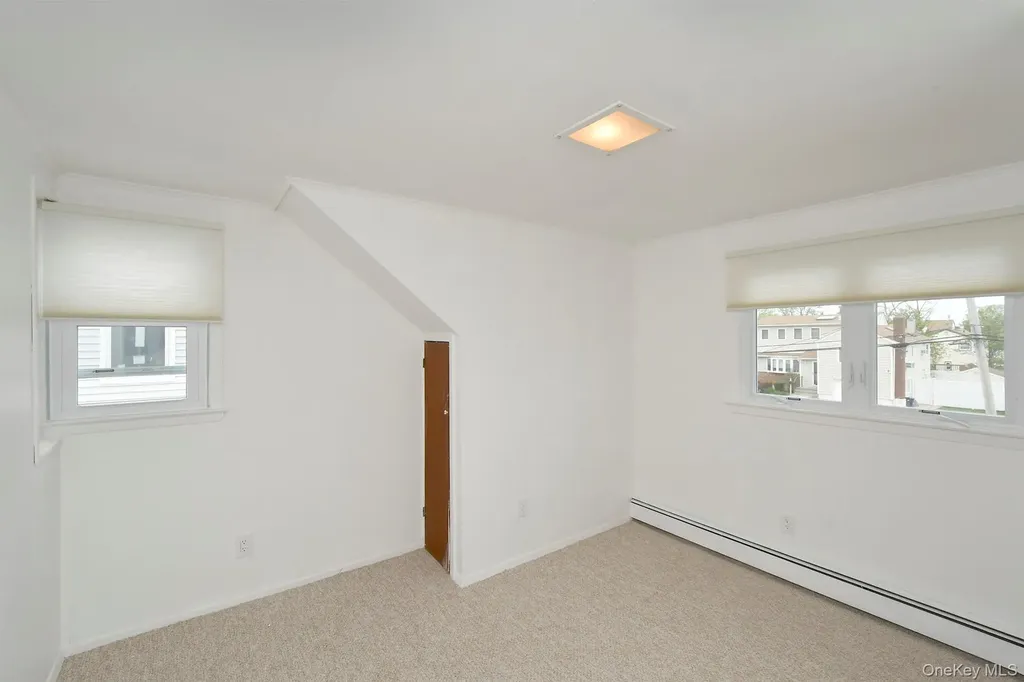 3544 Woodward Street Oceanside NY 11572