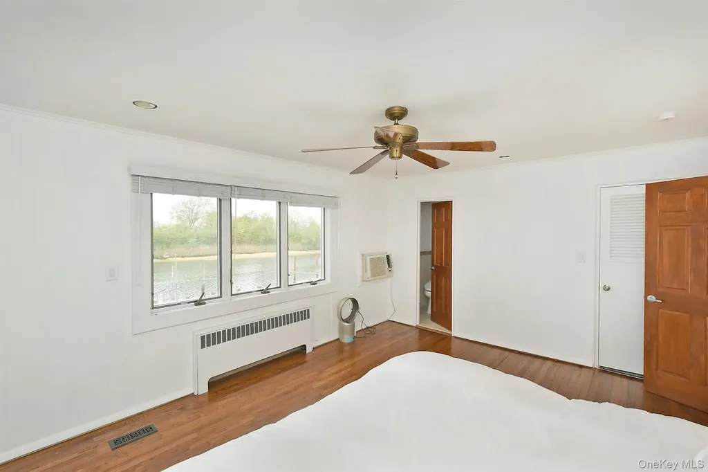 3544 Woodward Street Oceanside NY 11572