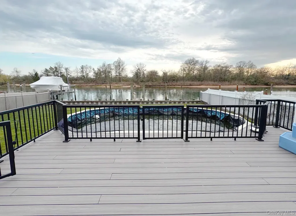 3544 Woodward Street Oceanside NY 11572