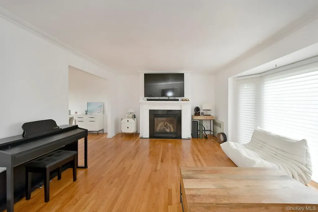 3544 Woodward Street Oceanside NY 11572