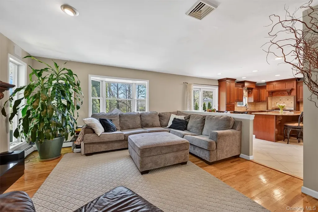 18 Peterson Road Monroe NY 10950