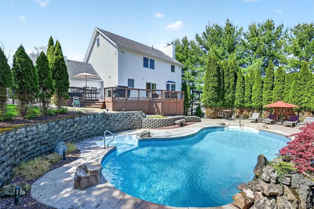 18 Peterson Road Monroe NY 10950