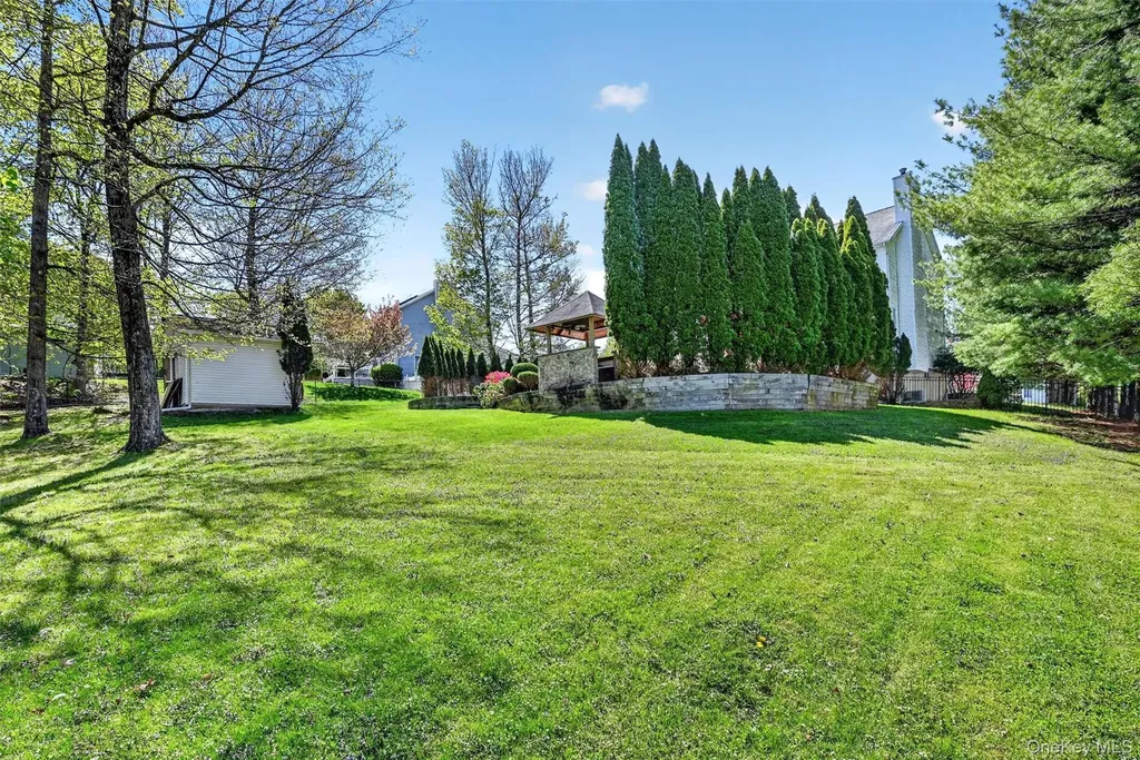 18 Peterson Road Monroe NY 10950