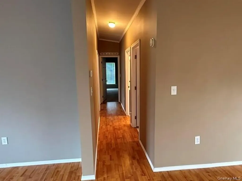 4 Delray Circle Poughkeepsie NY 12603