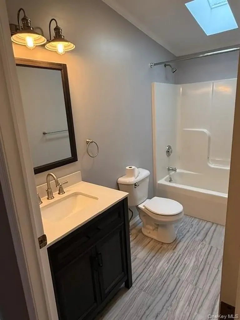 4 Delray Circle Poughkeepsie NY 12603