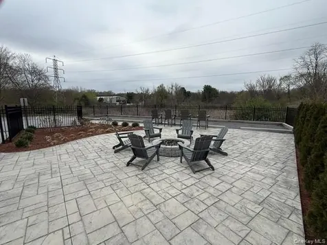 4 Delray Circle Poughkeepsie NY 12603