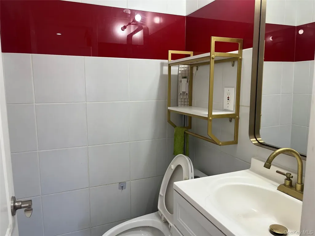 43-12 157 Street Flushing NY 11355