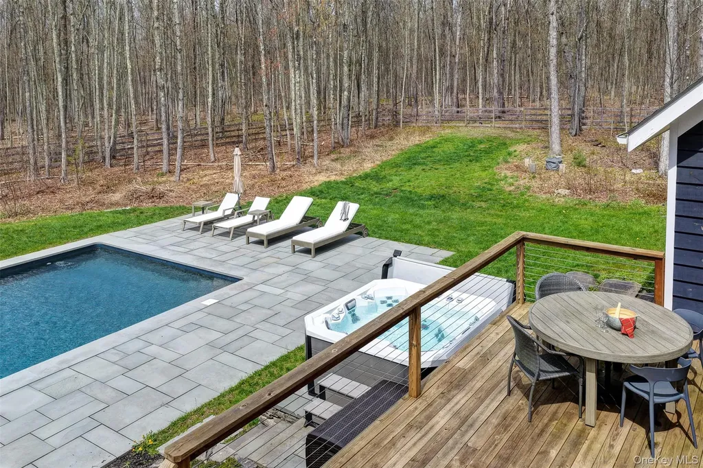 176 Maple Lane Narrowsburg NY 12764