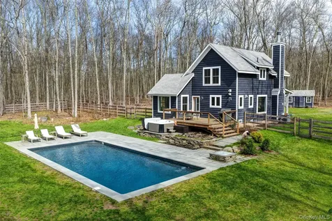 176 Maple Lane Narrowsburg NY 12764