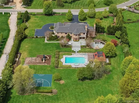 6 Evergreen Way Old Brookville NY 11545