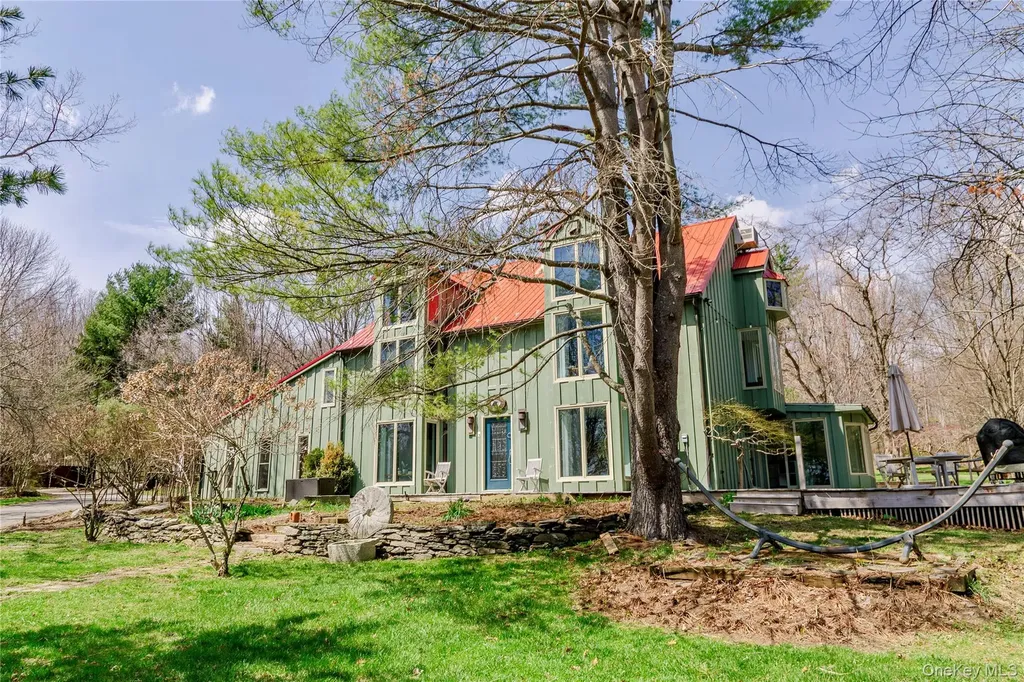 2339 State Route 82 Ancram NY 12502