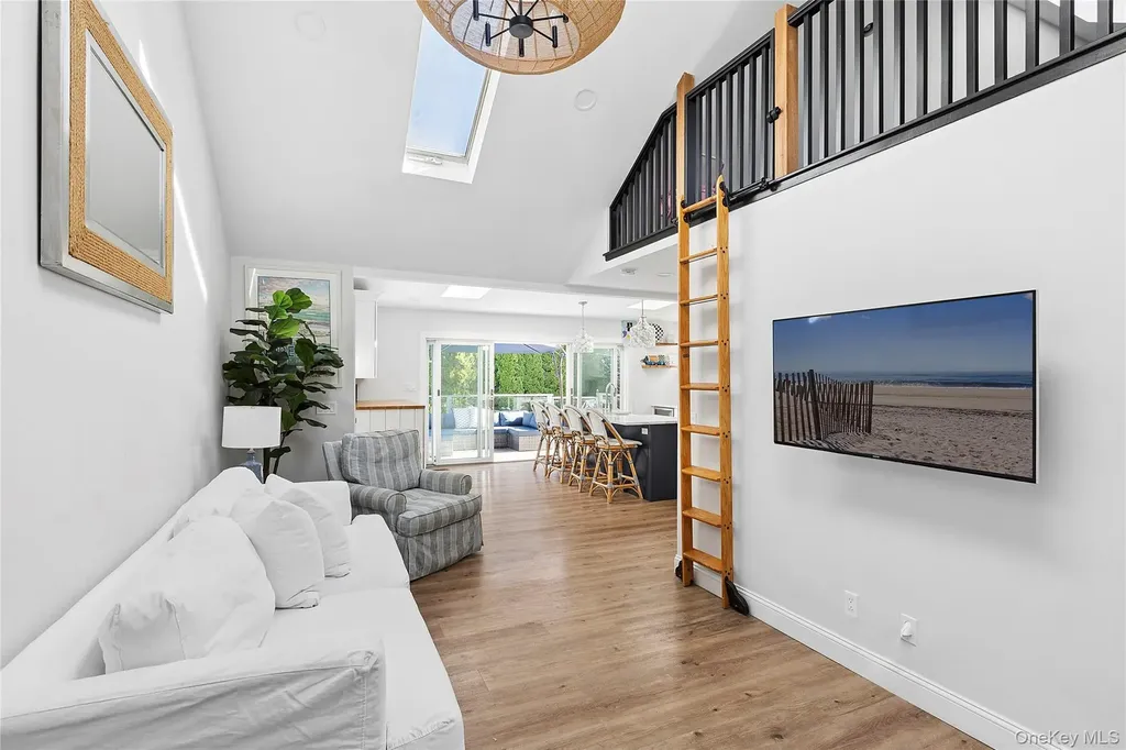8 Elder Avenue Hampton Bays NY 11946