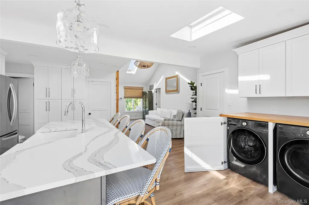 8 Elder Avenue Hampton Bays NY 11946