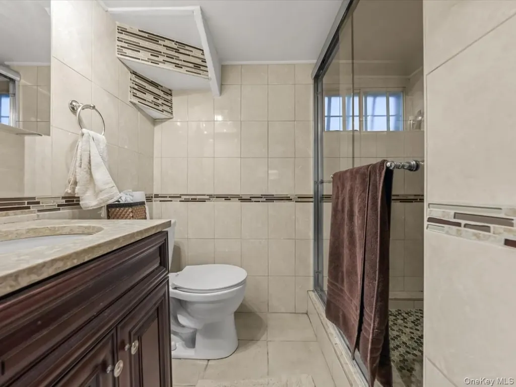 14702 33rd Avenue Flushing NY 11354