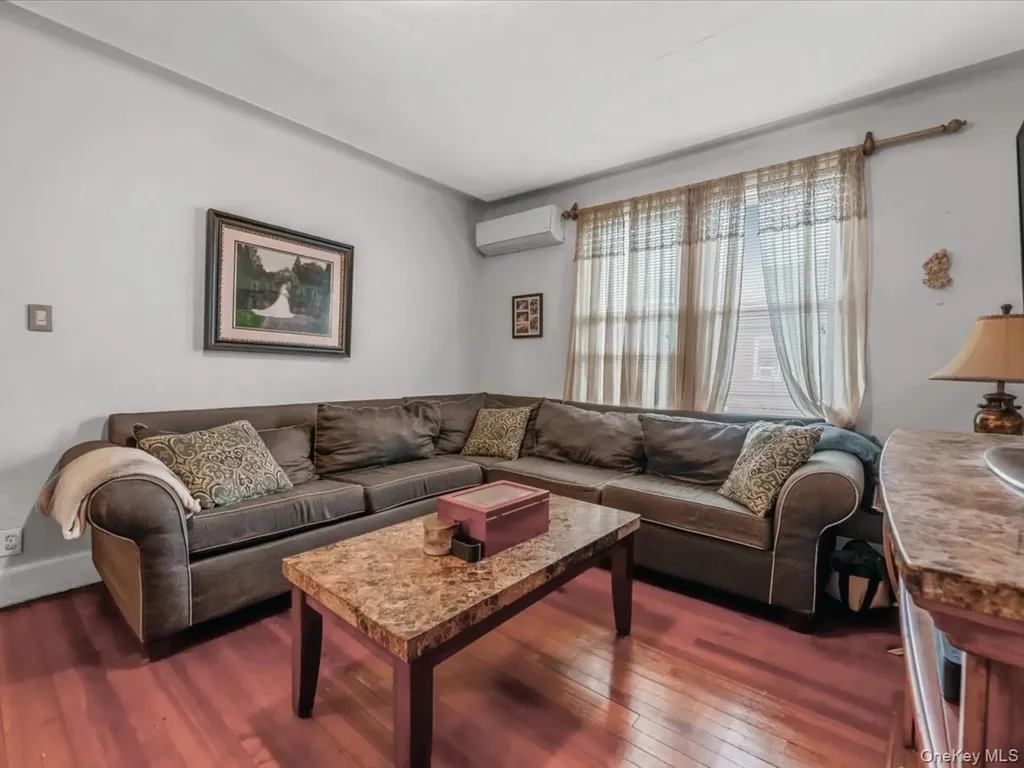 14702 33rd Avenue Flushing NY 11354