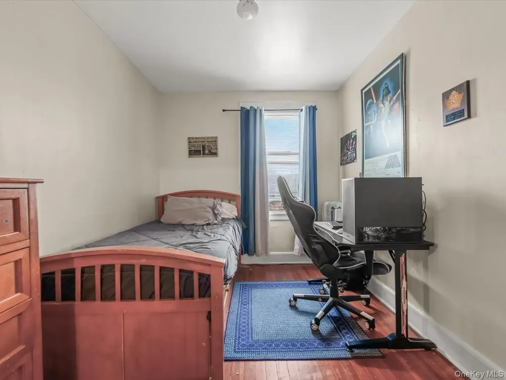 14702 33rd Avenue Flushing NY 11354