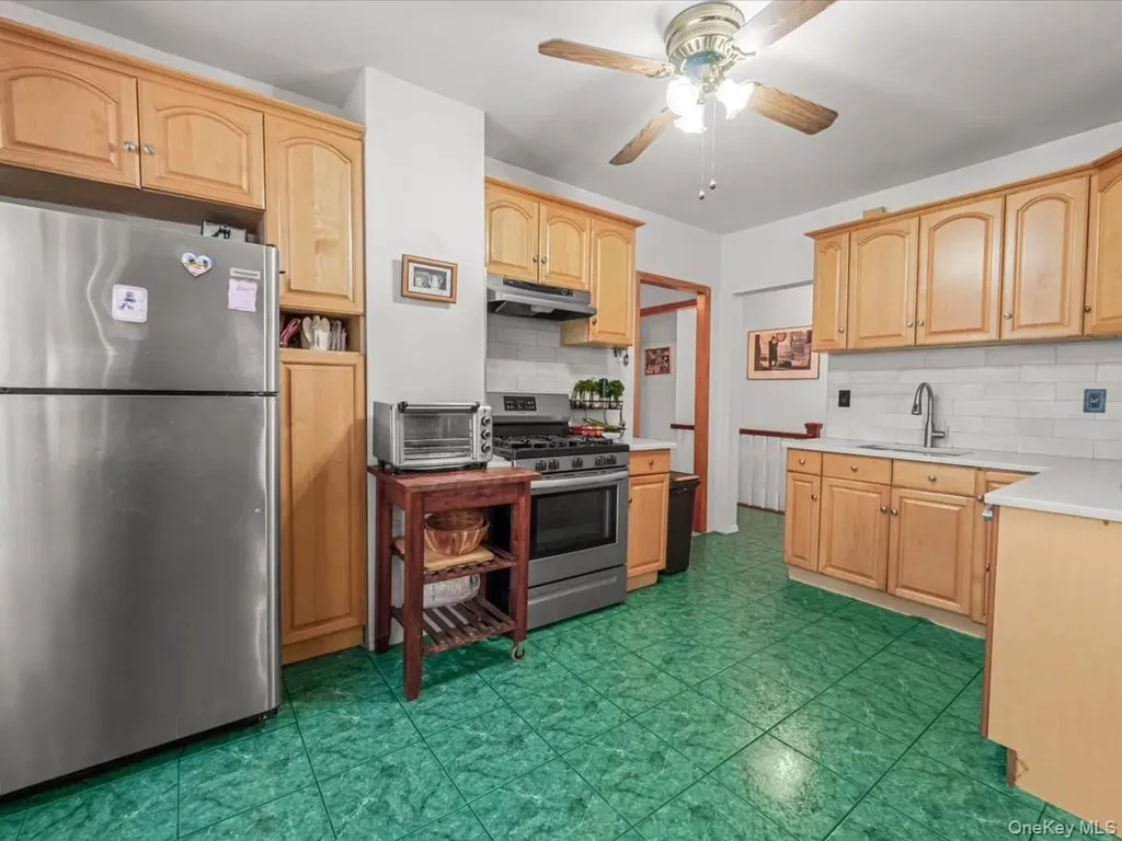 14702 33rd Avenue Flushing NY 11354
