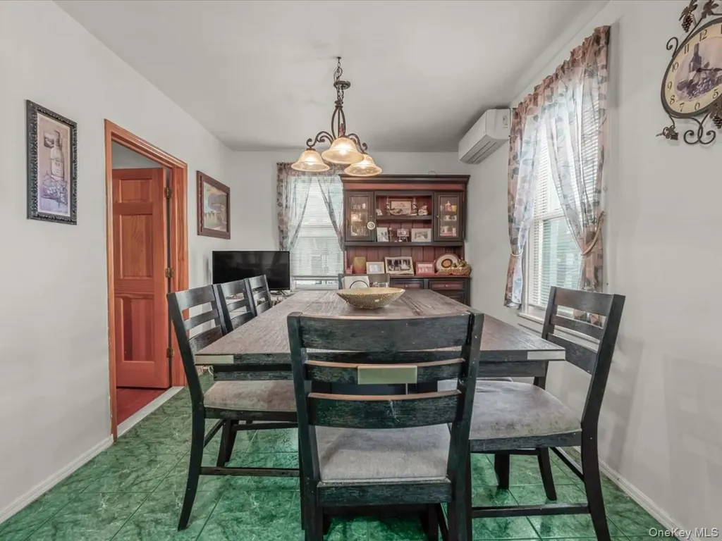 14702 33rd Avenue Flushing NY 11354