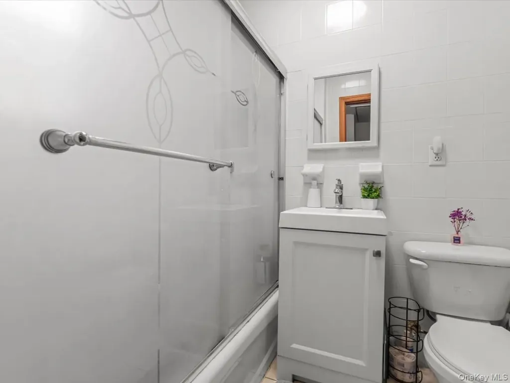 14702 33rd Avenue Flushing NY 11354
