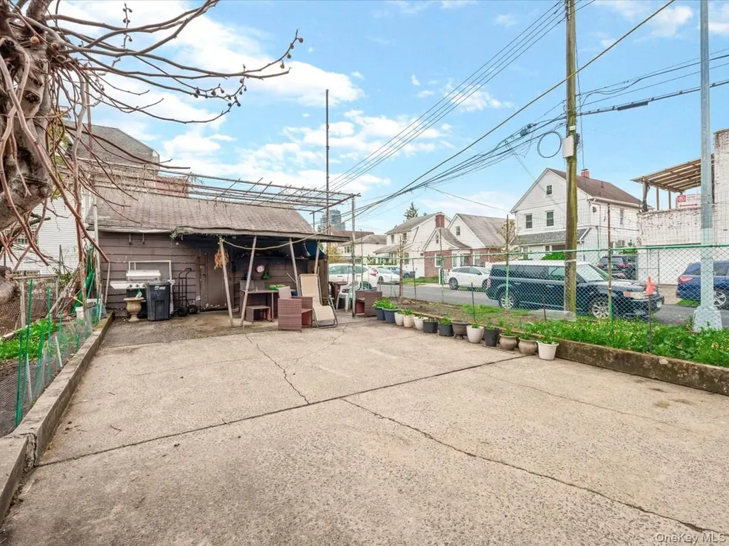 14702 33rd Avenue Flushing NY 11354