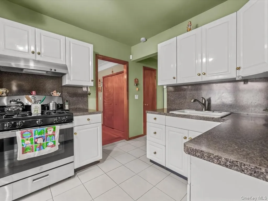 14702 33rd Avenue Flushing NY 11354