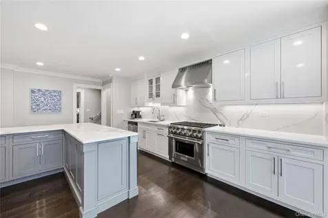 11 Thornewood Road Armonk NY 10504