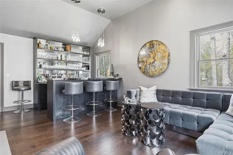 11 Thornewood Road Armonk NY 10504