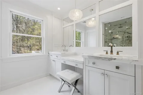 11 Thornewood Road Armonk NY 10504