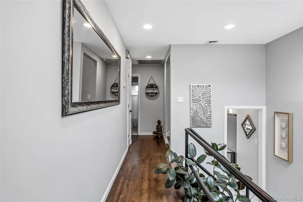 1970 Brook Park Drive Merrick NY 11566