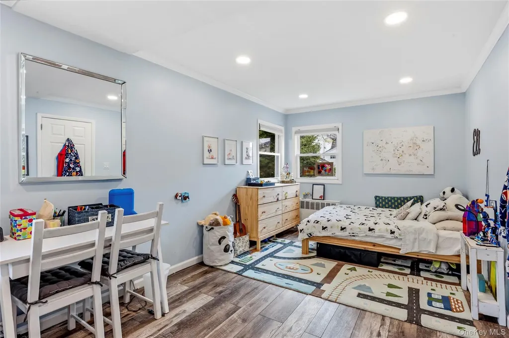 1970 Brook Park Drive Merrick NY 11566