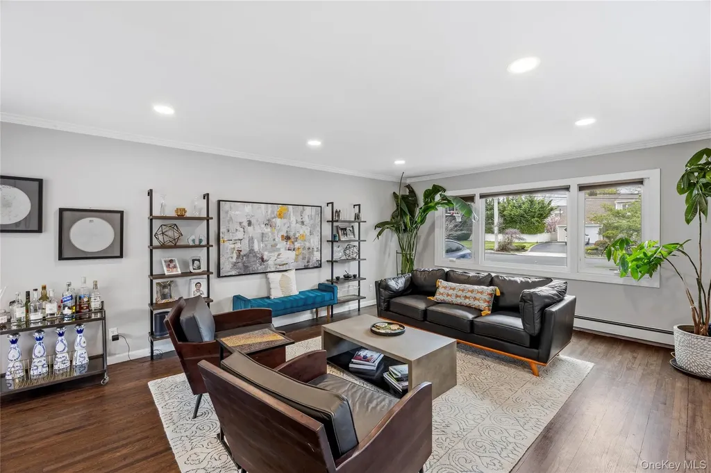 1970 Brook Park Drive Merrick NY 11566