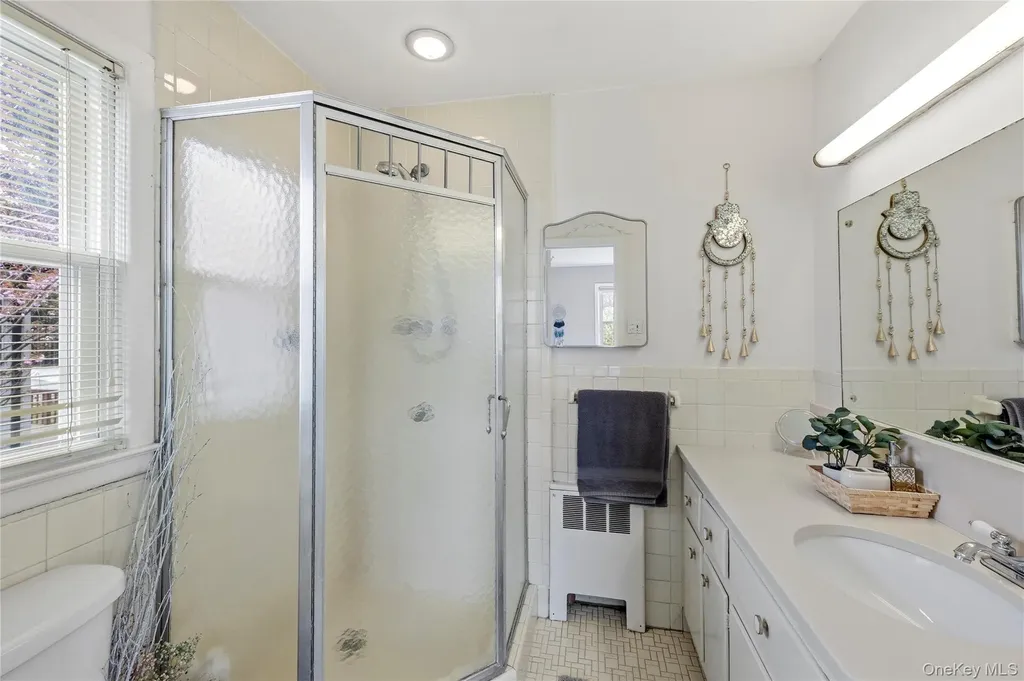 1970 Brook Park Drive Merrick NY 11566