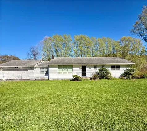 24 Cherry Lane Ellenville NY 12428