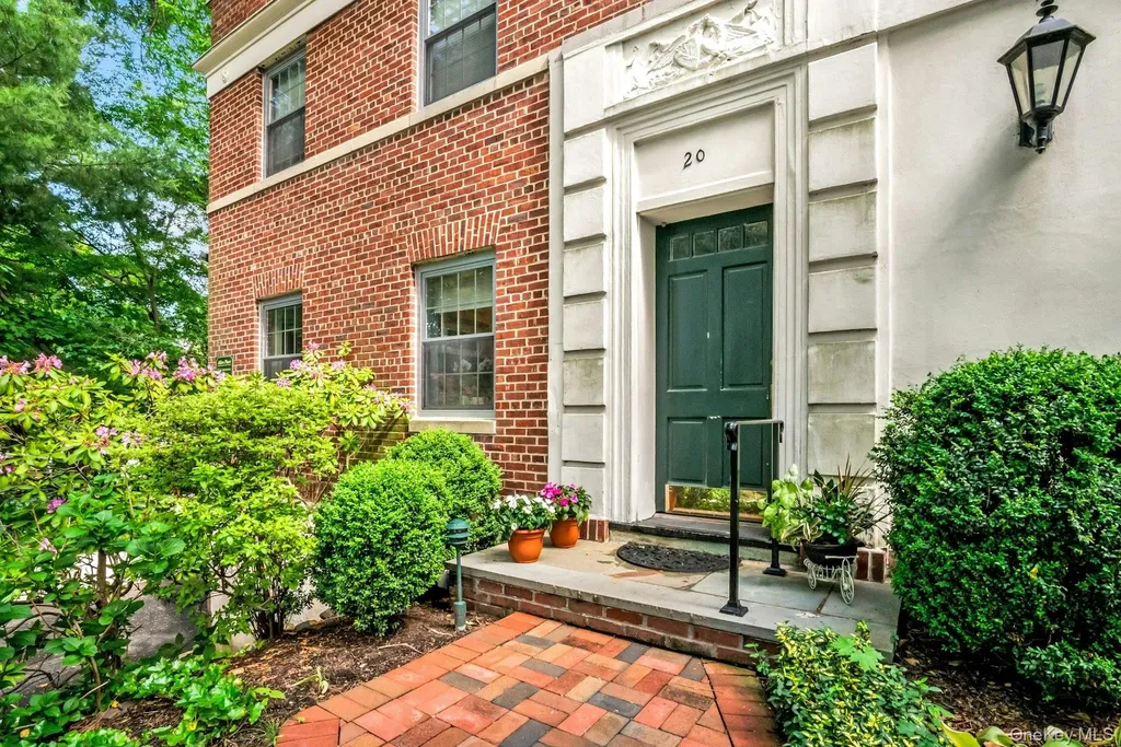 20 Alden Place Bronxville NY 10708