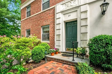 20 Alden Place Bronxville NY 10708