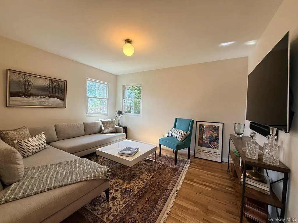 58 Ocean Avenue Hampton Bays NY 11946