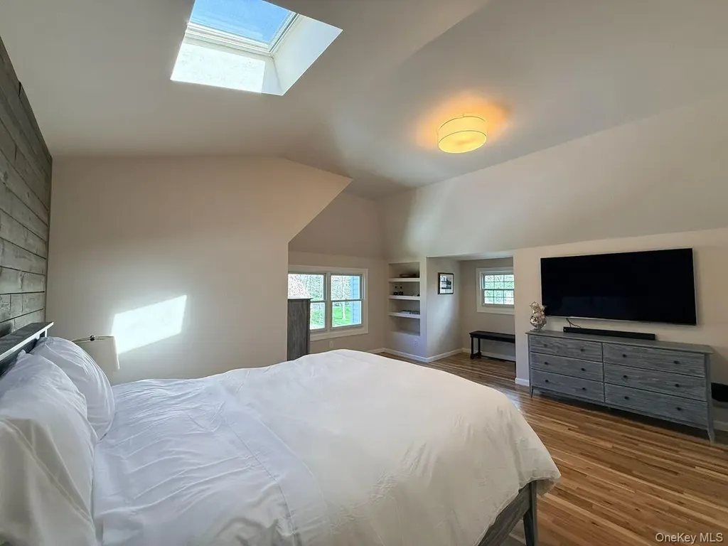 58 Ocean Avenue Hampton Bays NY 11946