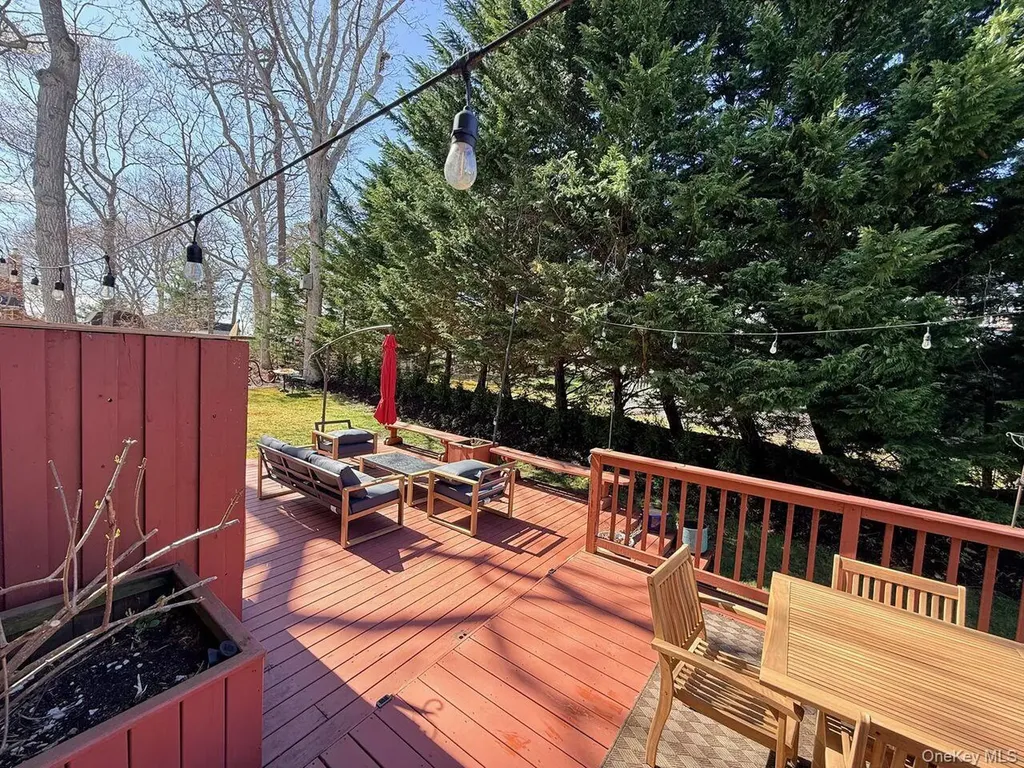 58 Ocean Avenue Hampton Bays NY 11946