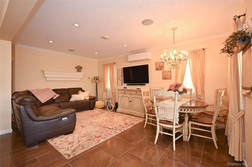171-20 Gladwin Avenue Fresh Meadows NY 11365