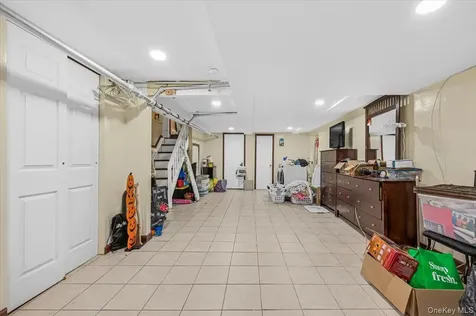 22173 91st Road Queens Village NY 11428