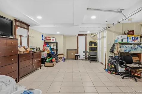 22173 91st Road Queens Village NY 11428