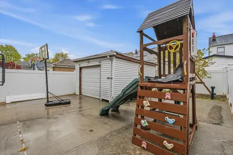 22173 91st Road Queens Village NY 11428