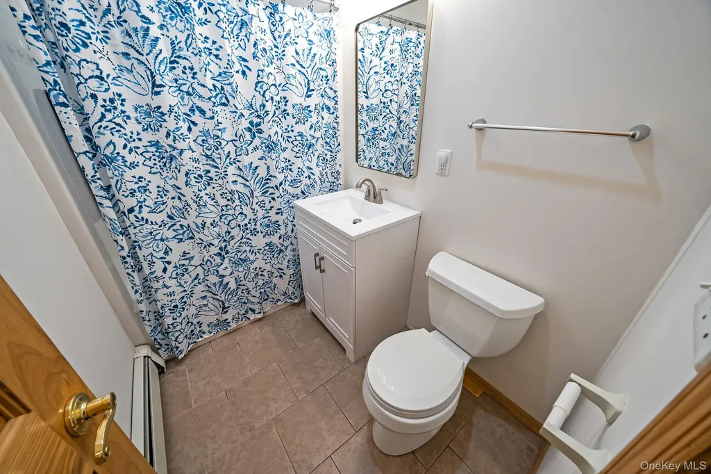 45 Cobalt Lane Westbury NY 11590